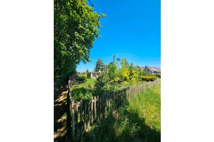 Garten abzugeben - 100,00&nbsp;EUR Kaltmiete, ca.&nbsp; 0,00&nbsp;m&sup2; in Lugau/Erzgebirge (PLZ: 09385)