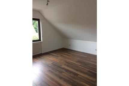 GMH-Oesede: Großzügige 3-Zi-Dachgeschosswohnung - Georgsmarienhütte