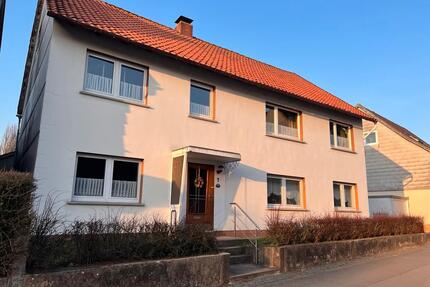 Großzügiges Haus mit Grundstück und Stallgebäude - Dassel