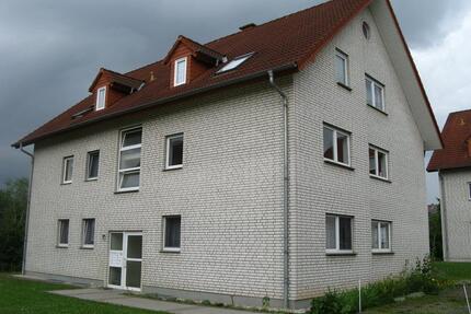 Schöne und ruhige 2-Zimmerwohnung im DG in Zeitz OT Kayna