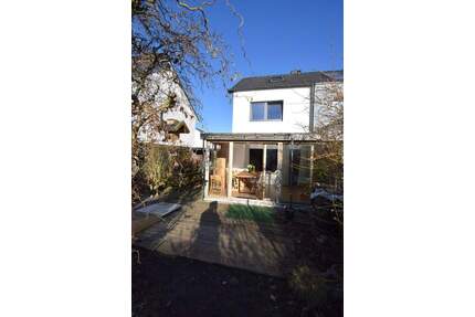 Wintergarten Traumbad Carport - Endreihenhaus auf sonnigen Grundstück - Pinneberg