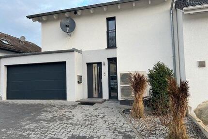 DHH mit zwei Wohneinheiten und Potenzial - Malsch