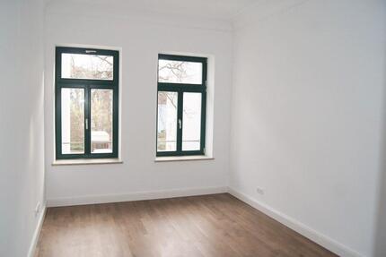 Die ist es! + Parkett + Fußbodenheizung + Lift + ruhige Lage + Wanne & Dusche + 10m² Balkon - Leipzig Südost
