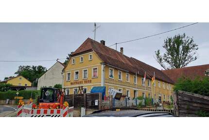Sanierungsbedürftige Hofstelle und ehemalige Gaststätte Versteigerungsobjekt in Mittelsteinach - Münchsteinach - Mittelsteinach