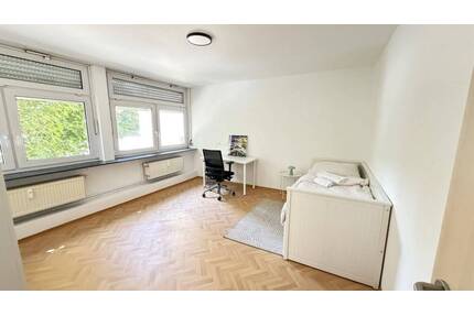 1 renoviertes Zimmer in 4er-WG in Frankfurt mit top Anbindung - Frankfurt am Main Heddernheim