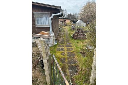 Kleingarten 300 m² - 900,00&nbsp;EUR Kaltmiete, ca.&nbsp; 0,00&nbsp;m&sup2; in Schwerin (PLZ: 19063) Mueß