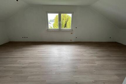grundsanierte 2,5 Zimmer Wohnung in Wettenberg-Wißmar