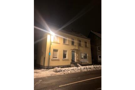 Haus zur verkaufen - 299.999,00&nbsp;EUR Kaufpreis, ca.&nbsp; 270,00&nbsp;m&sup2; in Kierspe (PLZ: 58566)