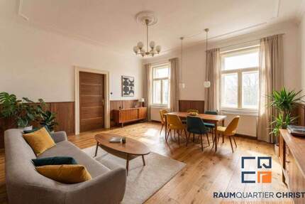 Kernsanierte Altbauwohnung im Renaissancehaus - 110 m², Balkon & historischer Dielenboden - Marktredwitz