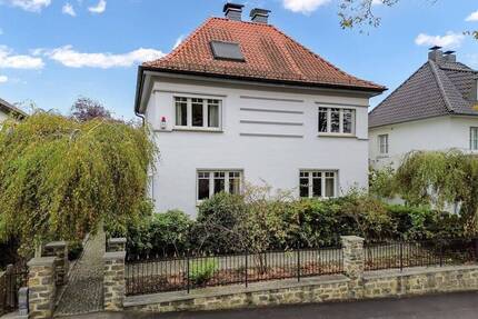 Charmantes Einfamilienhaus im Herzen von Lage - stilvoll & familienfreundlich!