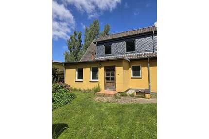 Haus zum Kaufen in Sundhagen 87.000,00 € 120 m²