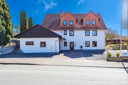 Schöne Geräumige villa - 395.000,00&nbsp;EUR Kaufpreis, ca.&nbsp; 350,00&nbsp;m&sup2; in Naumburg (PLZ: 34311)