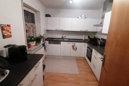 Moderne 3,5-Zimmerwohnung - 625,00&nbsp;EUR Kaltmiete, ca.&nbsp; 74,00&nbsp;m&sup2; in Hofheim in Unterfranken (PLZ: 97461)