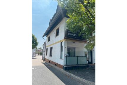 • 4 Zimmer Wohnung - 1.070,00&nbsp;EUR Kaltmiete, ca.&nbsp; 102,00&nbsp;m&sup2; in Sinzig (PLZ: 53489)