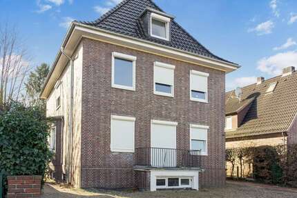 Haus zum Kaufen in Bremen 1.100.000,00 € 270 m²