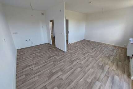 Wohnung zum Mieten in Suhl 346,06 € 54.46 m²