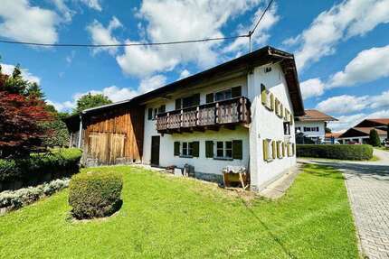 Haus zum Kaufen in Lechbruck 260.000,00 € 121.18 m²