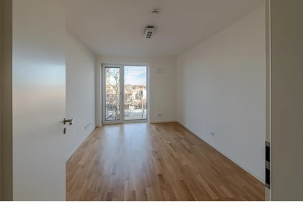 Stilvolle 3-Zimmer Wohnung mit Balkon und Einbauküche - Neu-Ulm