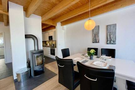 Panoramalage - Ihr Ferienhaus mit Meerblick am Hafen von Gager