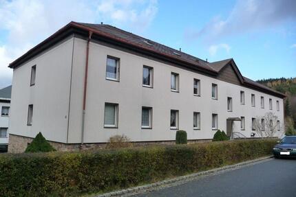 Ruhig wohnen in der Natur! - 420,00&nbsp;EUR Kaltmiete, ca.&nbsp; 74,09&nbsp;m&sup2; in Breitenbrunn/Erzgebirge (PLZ: 08359)