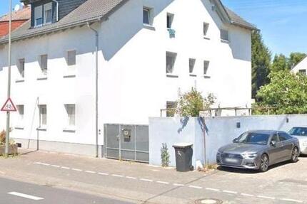 3 Familienhaus zur Vermietung kaltmiete: - Frankfurt am Main Sossenheim