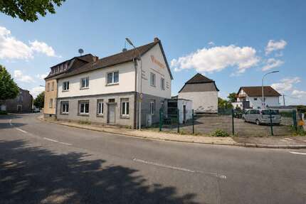 Haus zum Kaufen in Heinsberg 220.000,00 € 234 m²