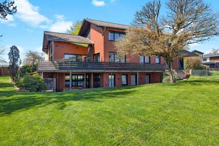 Haus zum Kaufen in Dautphetal 582.000,00 € 523.07 m²