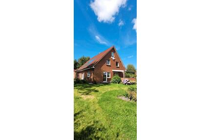 Haus mit Grundstück - 419.000,00&nbsp;EUR Kaufpreis, ca.&nbsp; 175,00&nbsp;m&sup2; in Hage (PLZ: 26524)