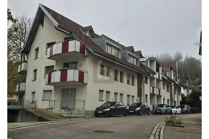 ZENTRAL, MODERNISIERT & NACHHALTIG BEHEIZT - Schönau im Schwarzwald