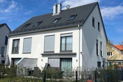 Haus zum Mieten in Neufahrn 2.670,00 € 140 m²