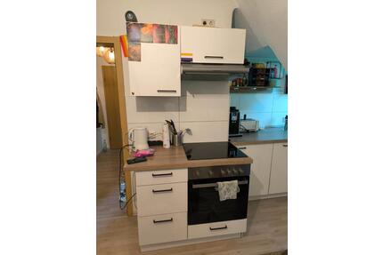 Dachgeschoss 2,5 Zimmer in Scholven - ca. 50 qm MÖBLIERT - Gelsenkirchen Gelsenkirchen-Nord