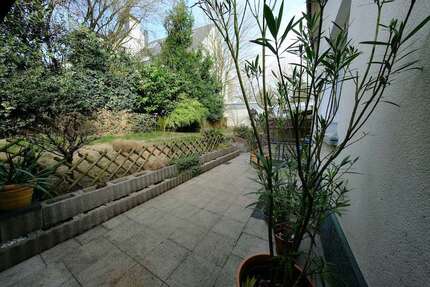 Haus zum Kaufen in Solingen 394.000,00 € 214 m²