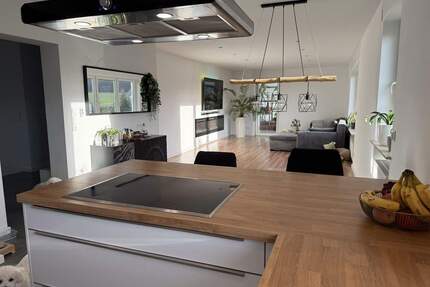 Provisionsfrei! Freistehendes Haus + Einliegerwohnung 865m Garten +Garage,Keller - Florstadt Nieder-Mockstadt