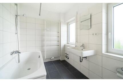 Moderne 4-Zimmer-Wohnung im Erdgeschoss mit Garten & Terrasse - Bielefeld Heepen