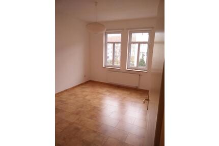 Schöne Altbauwohnung mit Balkon, Garten und Stellplatz - Jena