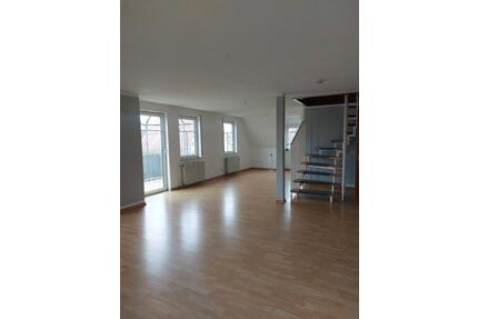 Großzügiges Lichtdurchflutetes Maisonette-Juwel in Urbach