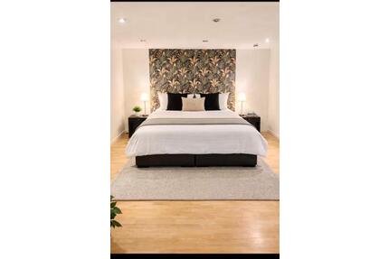 Große zimmer für zwei mit Essbereich in Eutingen im Gäu