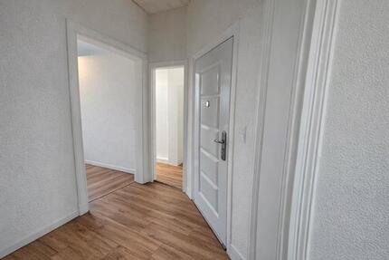 renovierte 2-Zimmer-Wohnung in ruhigem 4-Parteien-Haus - Iserlohn