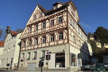Historisch und großzügig! - 210.000,00&nbsp;EUR Kaufpreis, ca.&nbsp; 103,00&nbsp;m&sup2;&nbsp;Wohnfl&auml;che in Esslingen (PLZ: 73728) Stadtmitte