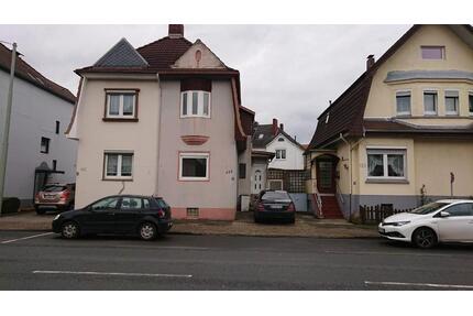 Gepflegte Doppelhaushälfte in Wilhelmshaven-Neuengroden mit Garten, Keller und Stellplatz