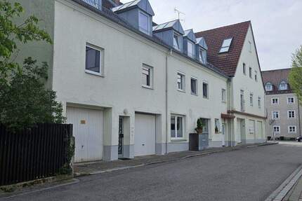 Seltene Gelegenheit: 2-Zimmer Etagenwohnung mitten in Burghausen