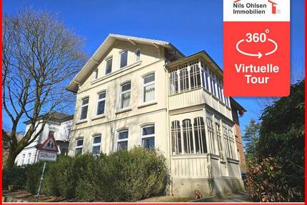 Stadtnahe Altbauwohnung mit Wintergarten - Itzehoe