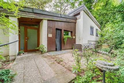 Einfamilienhaus am Erlanger Burgberg - Wohnen in bester Lage mit großem Grundstück ! - Erlangen