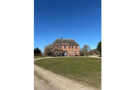 Repräsentatives Gutshaus Mehrfamilienhaus Mehrgenerationenhaus - Friedland