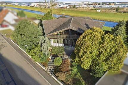 Ein Ort zum Ankommen - Einfamilienhaus mit einzigartiger Architektur und Blick ins Grüne - Kuppenheim