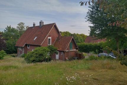 Haus mit großem Grundstück, halb renoviert - Dörentrup
