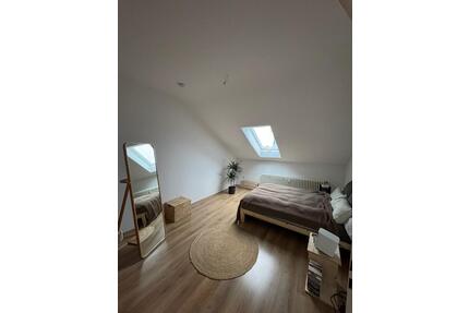 Dachgeschosswohnung mit Weitblick nahe Südstrand - Wilhelmshaven