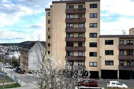 Großzügige 5½-Zimmer-Wohnung mit 2 Balkonen, Garage & Fernblick in Pforzheim