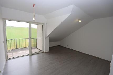 Helle 1-Zimmer-Wohnung mit Balkon in Büdingen-Düdelsheim - Florstadt