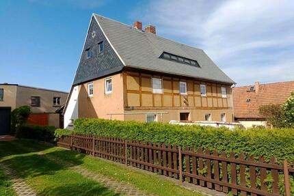Haus in ruhiger Lage - 99.000,00&nbsp;EUR Kaufpreis, ca.&nbsp; 55,00&nbsp;m&sup2; in Zittau (PLZ: 02763)